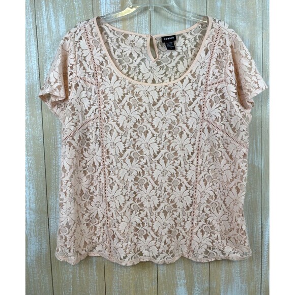 Torrid Pale Peach Pullover ALL LACE Sheer Scoop Neck Top Size 0 - Picture 1 of 7